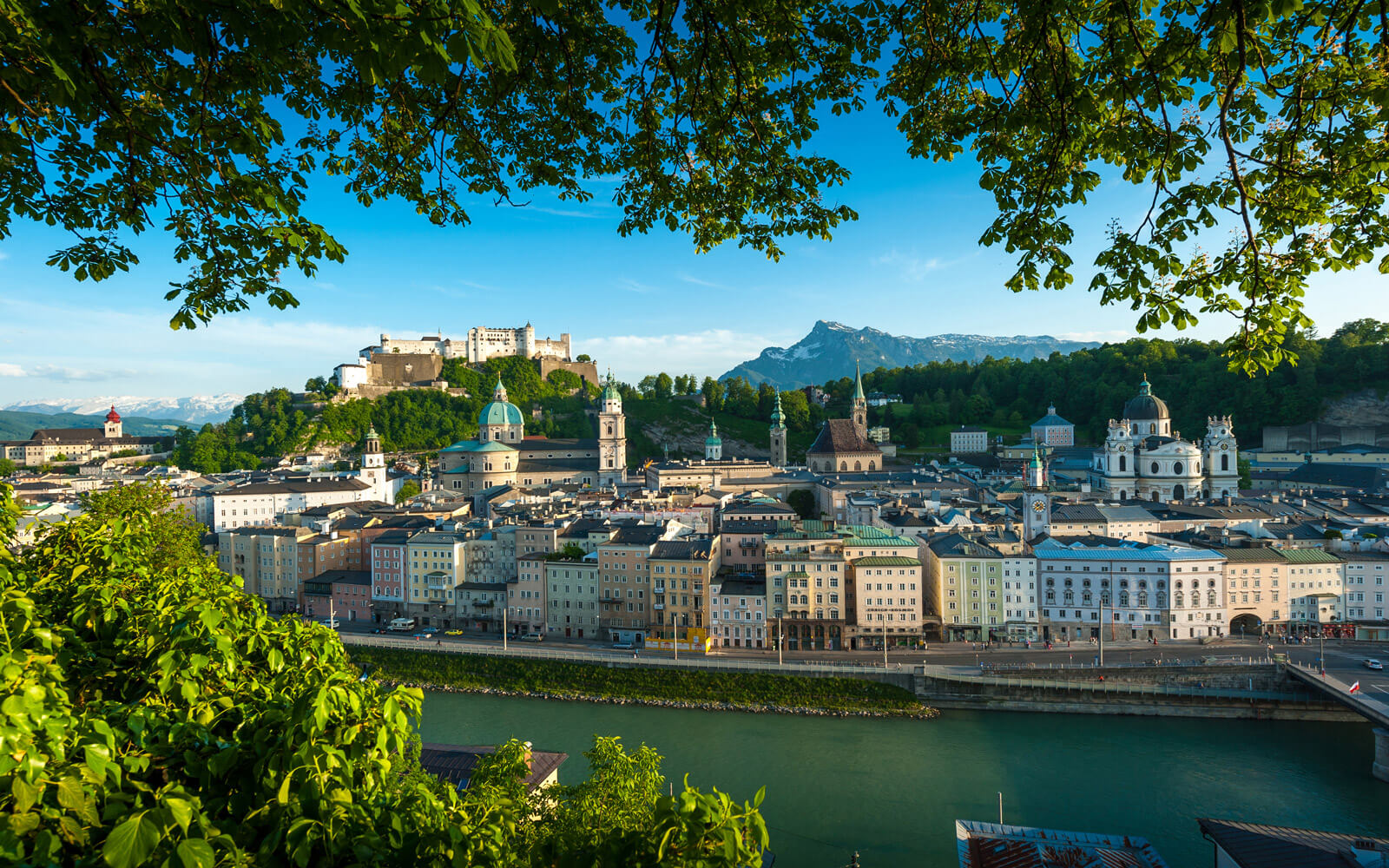 Stadt Salzburg, Blick auf die Festung Hohensalzburg, Ausflug, Stadt, Salzburg, Pflegerbrücke Salzburg